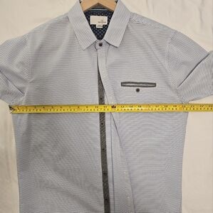 Craft + Flow Blue Casual Button Down Shirt